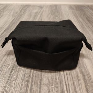 Everlane ReNew Catch All Case